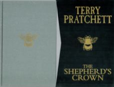The Shepherd's Crown by Terry Pratchett 2015 limited edition hardback book with slipcase and 336
