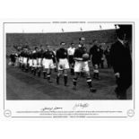 Football Autographed MAN UNITED 16 x 12 Limited Edition : A superb Limited Edition print,