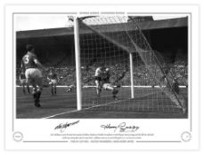Football Autographed 1958 FA CUP FINAL 16 x 12 Limited Edition : A superb Limited Edition print,