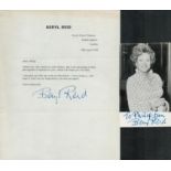 Beryl Reid, OBE signed black & white photo 5.5x3.5 Inch plus TLS Thank you letter dated 29th April