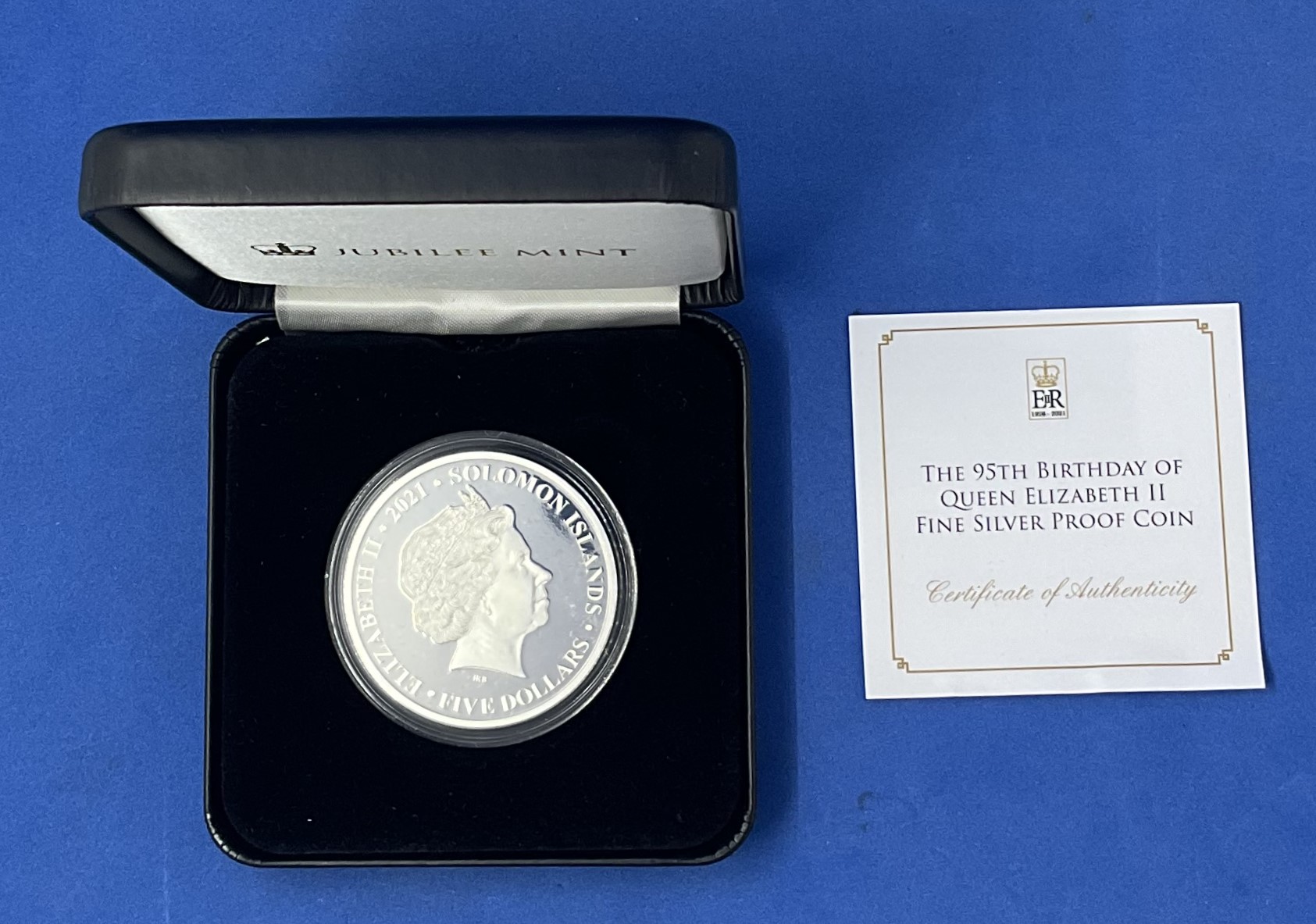 The 95th Birthday of Queen Elizabeth II Coin. The 95th Birthday of Queen Elizabeth II fine silver - Image 2 of 2