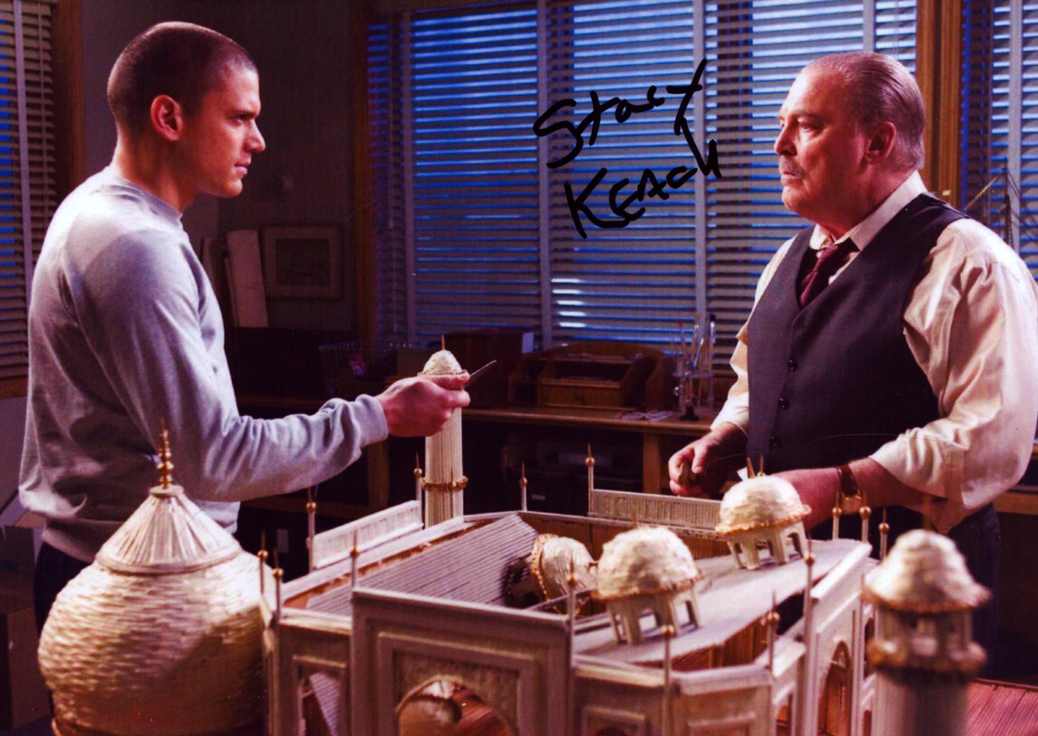 Stacy Keach signed 7x5 inch Prison Break colour photo. Good Condition. All autographs come with a
