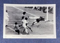 Jim Montgomery signed Sunderland 1973 FA Cup 16x12 black and white print. Having kept out Trevor