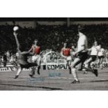 Football Autographed MAN UNITED 12 x 8 Photo : Colorized, depicting Man United's winning goal in a
