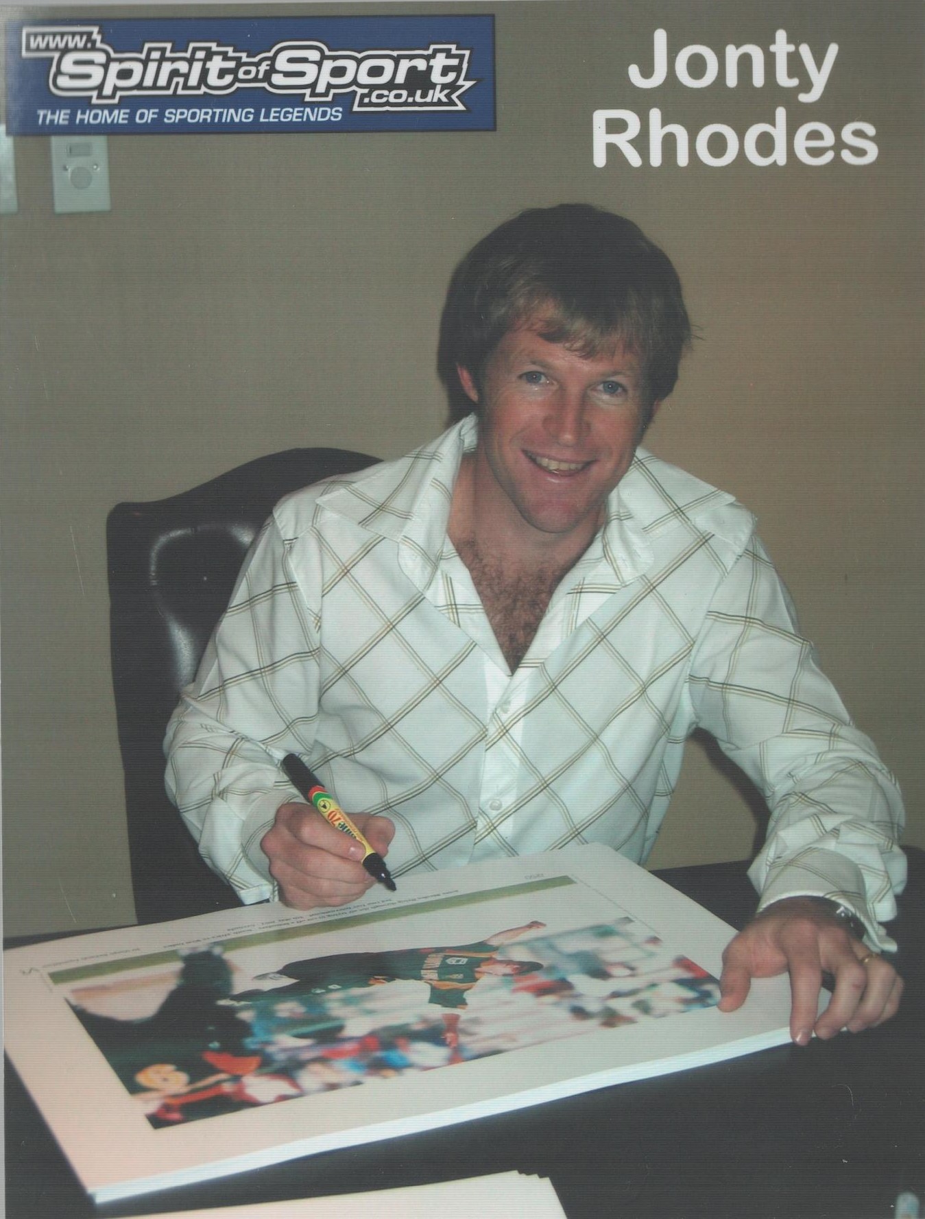 jonty Rhodes signed limited edition print with signing photo. The Jonty Rhodes legend may have begun - Bild 2 aus 2