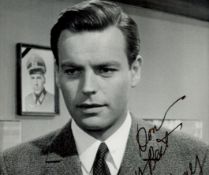 Robert Wagner signed 10x8inch black and white photo. American actor of stage, screen, and