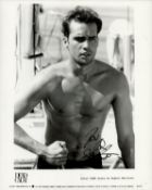Billy Zane signed 10x8inch black and white movie still from Dead Calm. Dedicated. Good Condition.