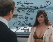 007 James Bond movie The Spy Who Loved Me 8x10 photo signed by actress Caroline Munro with hand