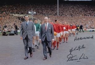 Football Autographed MAN UNITED 12 x 8 Photo : Col, depicting the 1963 FA Cup Final teams being