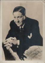 Jack Oakie signed Vintage Black and White Photo 7x5 Inch. Was an American actor, starring mostly
