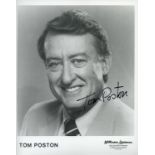 Tom Poston signed 10x8 inch black and white photo. Good Condition. All autographs come with a