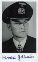WWII Kapitanleutnant Harold Gelhaus signed 6x4 inch black and white photo. Kreigsmarine Uboat