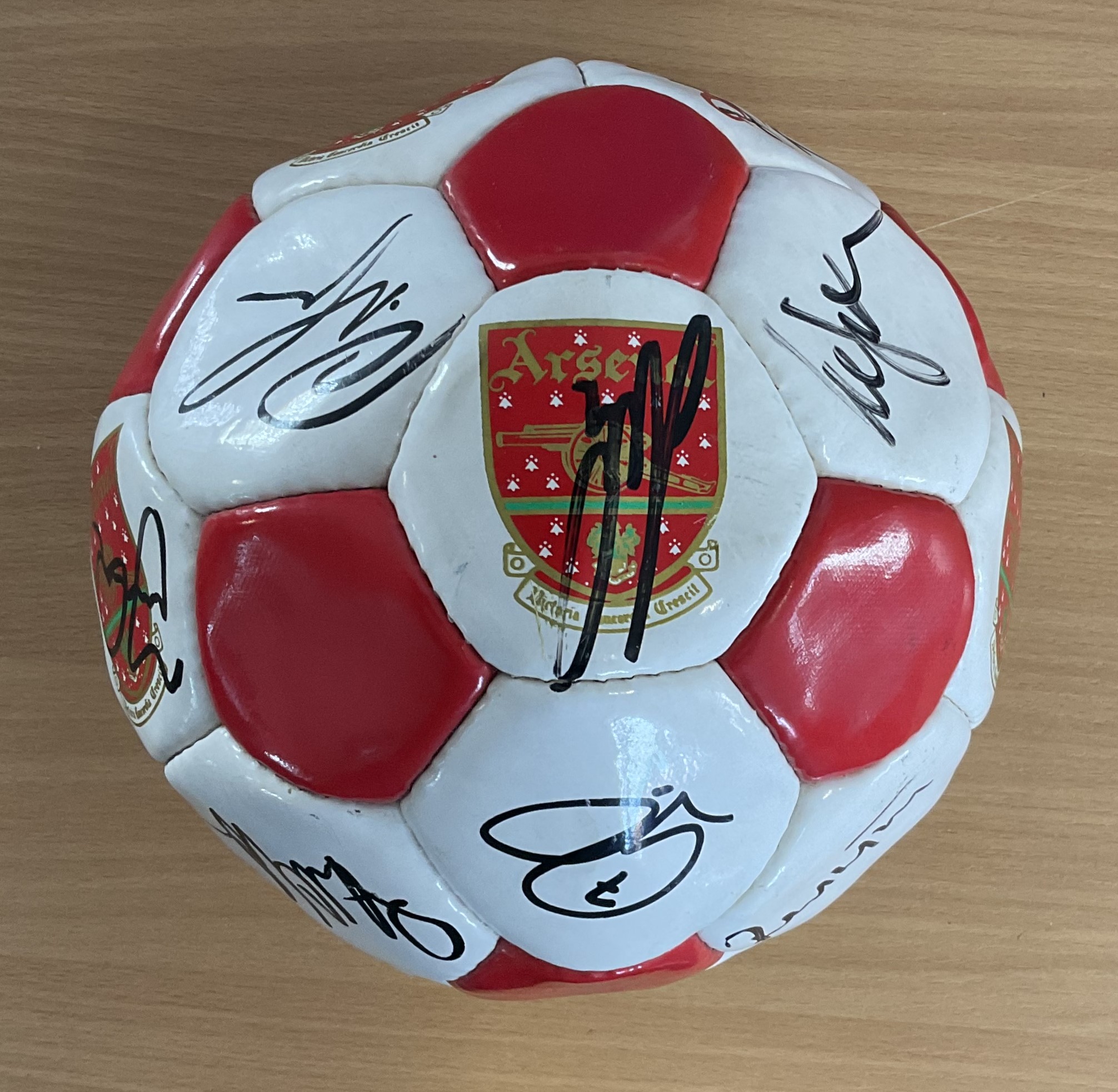 Vintage Arsenal multi signed football by names such as Robin van Persie, Tony Adams, Tomas - Image 2 of 4