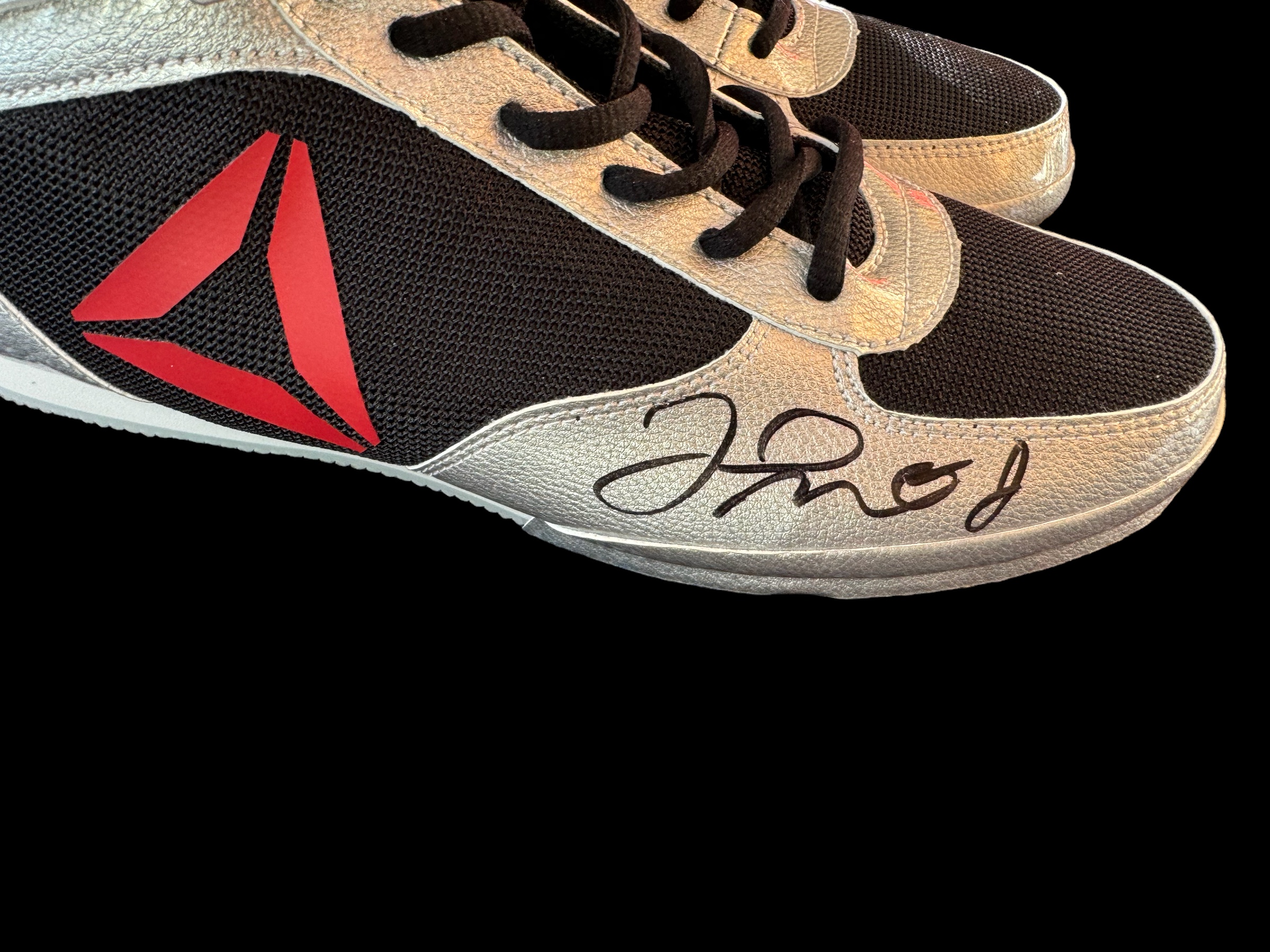 Floyd Mayweather Jnr signed Reebok boxing boots. (né Sinclair; born February 24, 1977) is an - Image 3 of 3