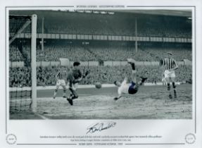 Bobby Smith signed Black and White Print 16x12 Inch. Sporting Legends - Autographed Editions. '