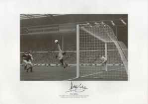 Peter Shilton signed black and white print 16.5x12 Inch. Good condition. All autographs are