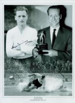 Sir Tom Finney signed Black and White Print 16x12 Inch. 'Preston North End PFA player of the Year