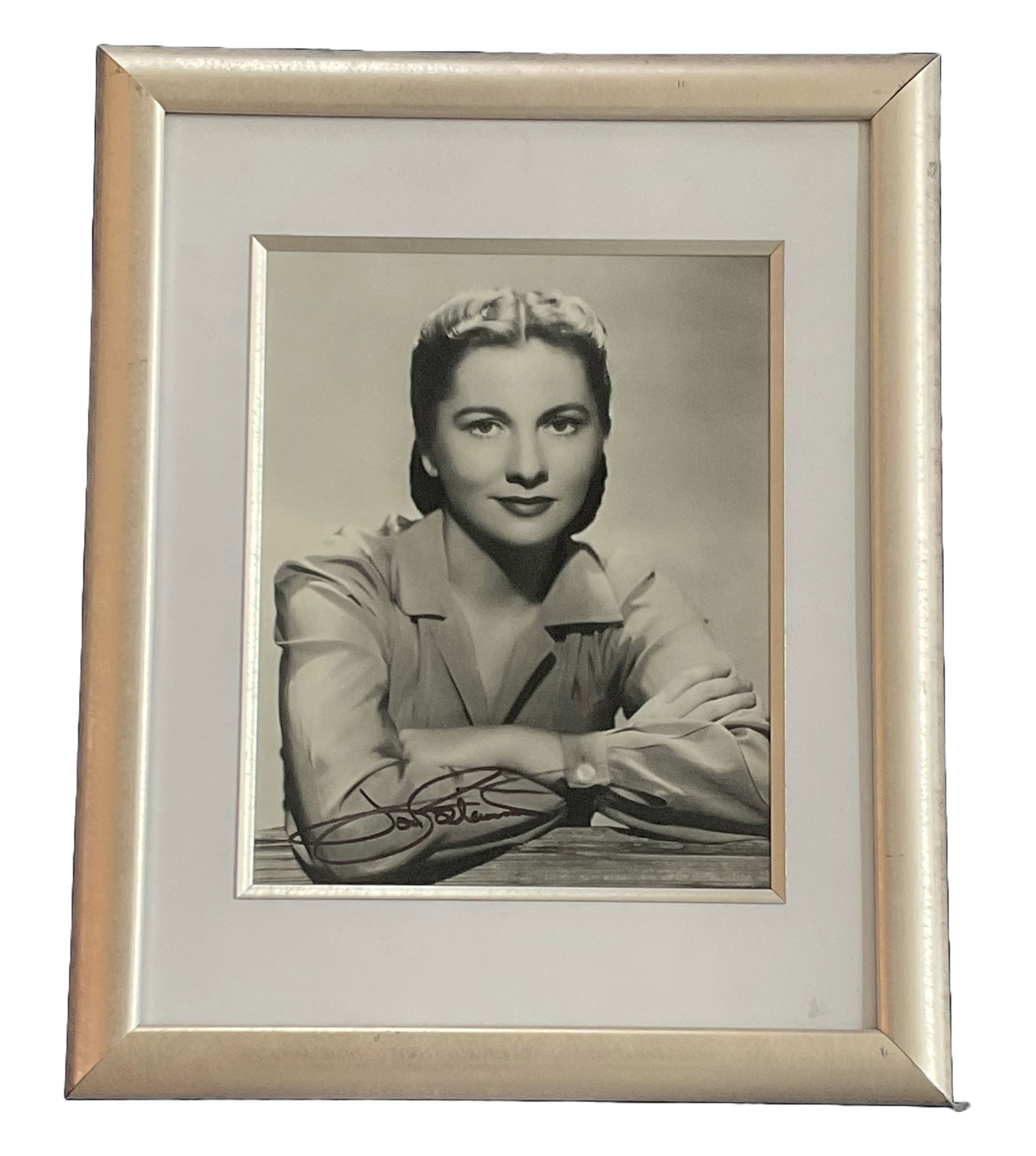 Joan Fontaine signed mounted and framed black and white photo. Good condition Est.