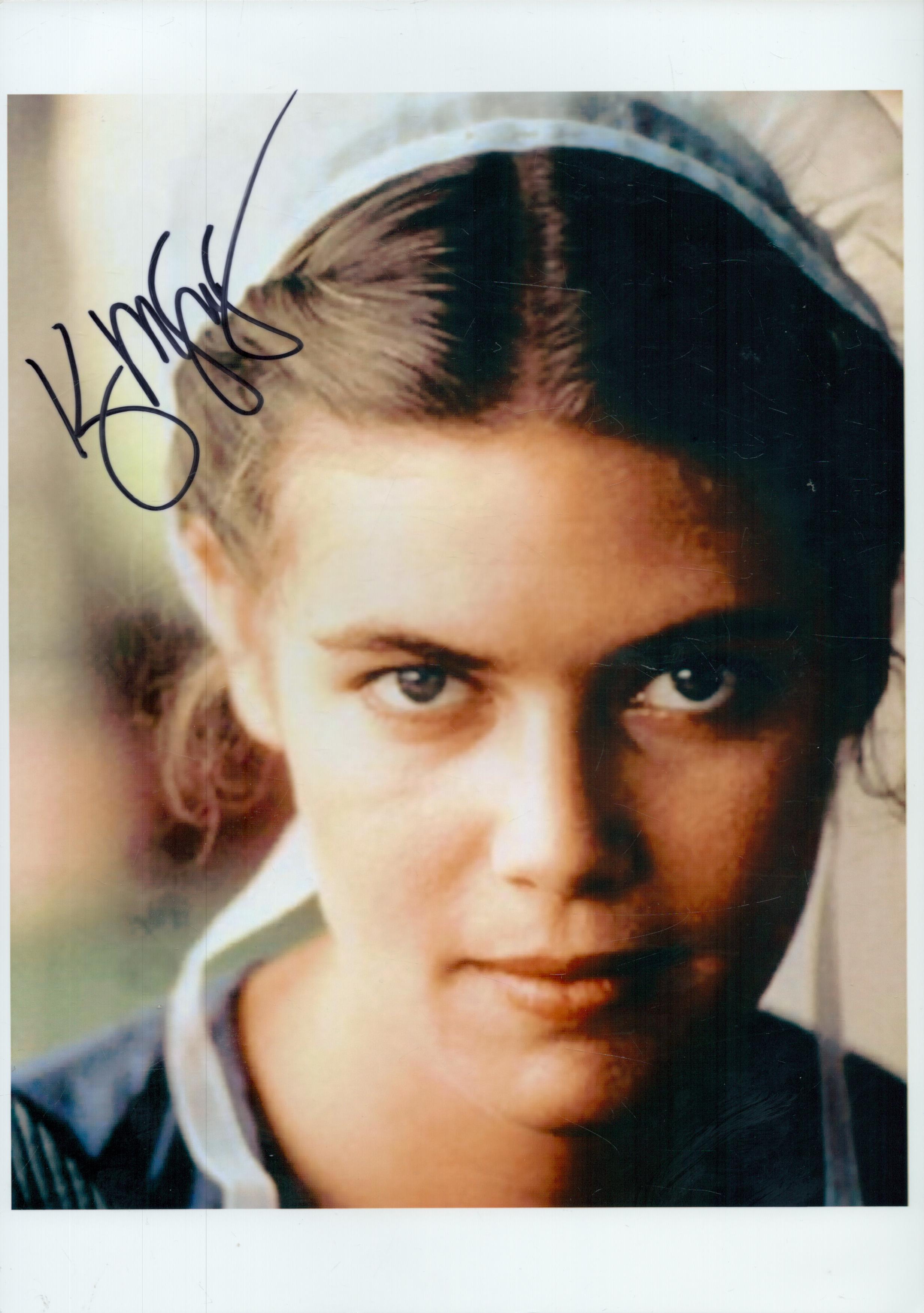 Kelly McGillis signed 12x8inch colour photo. Good Condition. All autographs come with a