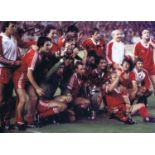 Football Autographed Nottm Forest 1980 Photograph : Col, Measuring 16 X 12 Depicting Players