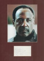 Richard Roundtree signed 16x12inch colour mount. Good Condition. All autographs come with a