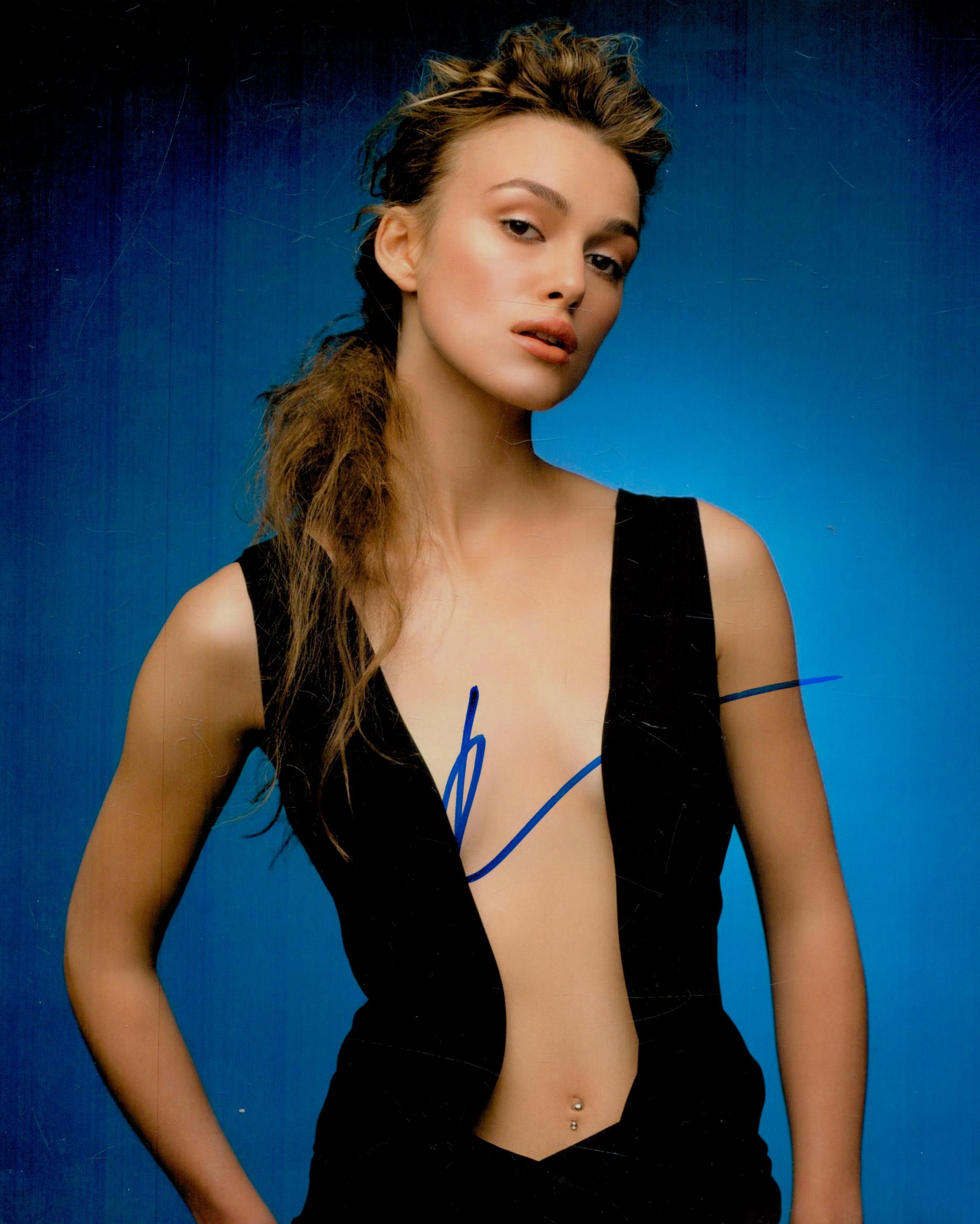 Kiera Knightley signed 10x8 inch colour photo. Good Condition. All autographs come with a