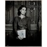 Valerie Hobson signed 10x8 inch vintage black and white photo. Good Condition. All autographs come