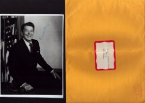 Ronald Reagan signed 10x8 inch black and white photo with original mailing envelope. Good Condition.
