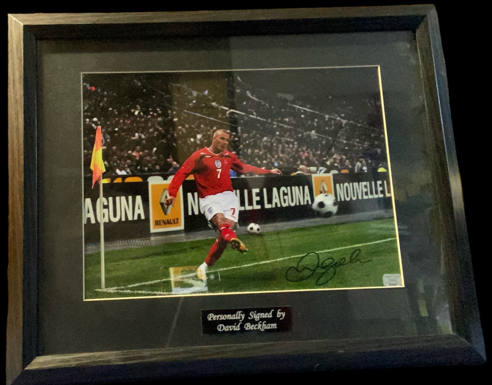 David Beckham signed photo in frame. Good Condition. All autographs come with a Certificate of - Image 2 of 2