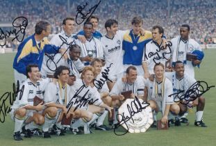 Autographed LEEDS UNITED 1992 12 x 8 Photo : Col, depicting a superb image showing Leeds United