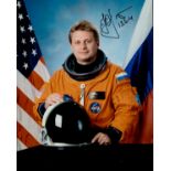 Cosmonaut Yuri I. Onufrienko signed 10x8 inch colour photo. Space, Astronaut. Good Condition. All