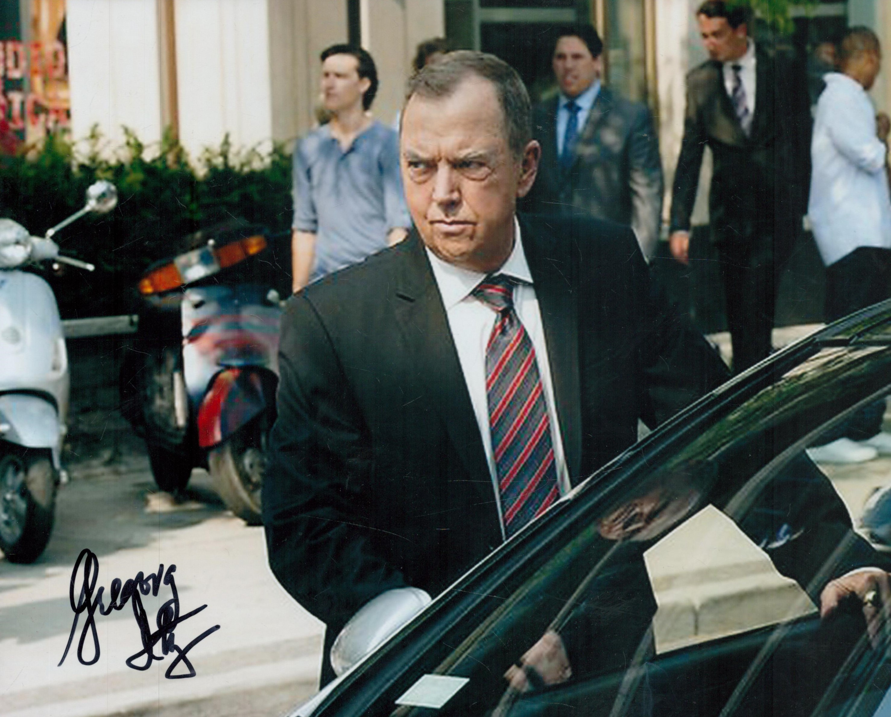 Gregory Itzen signed 10x8 inch colour photo. Good Condition. All autographs come with a