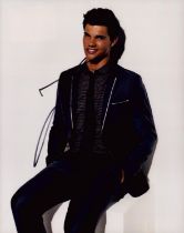 Taylor Lautner signed 10x8inch colour photo. Good Condition. All autographs come with a