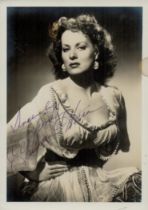 Maureen O'Hara Vintage Black and White Photo 7x5 Inch. Was an Irish-born naturalized American