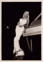 Jayne Mansfield signed 7x5inch black and white photo. Good Condition. All autographs come with a