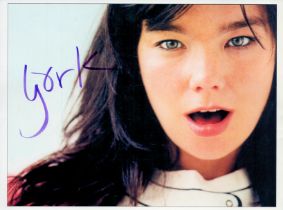 Björk signed 11x8 inch colour photo. Good Condition. All autographs come with a Certificate of