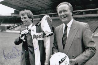 Autographed COLIN ADDISON 6 x 4 Photo : B/W, depicting West Bromwich Albion manager Ron Atkinson and