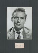 Actor. Peter Finch matted signature piece, overall size 16x12. This beautiful item features a