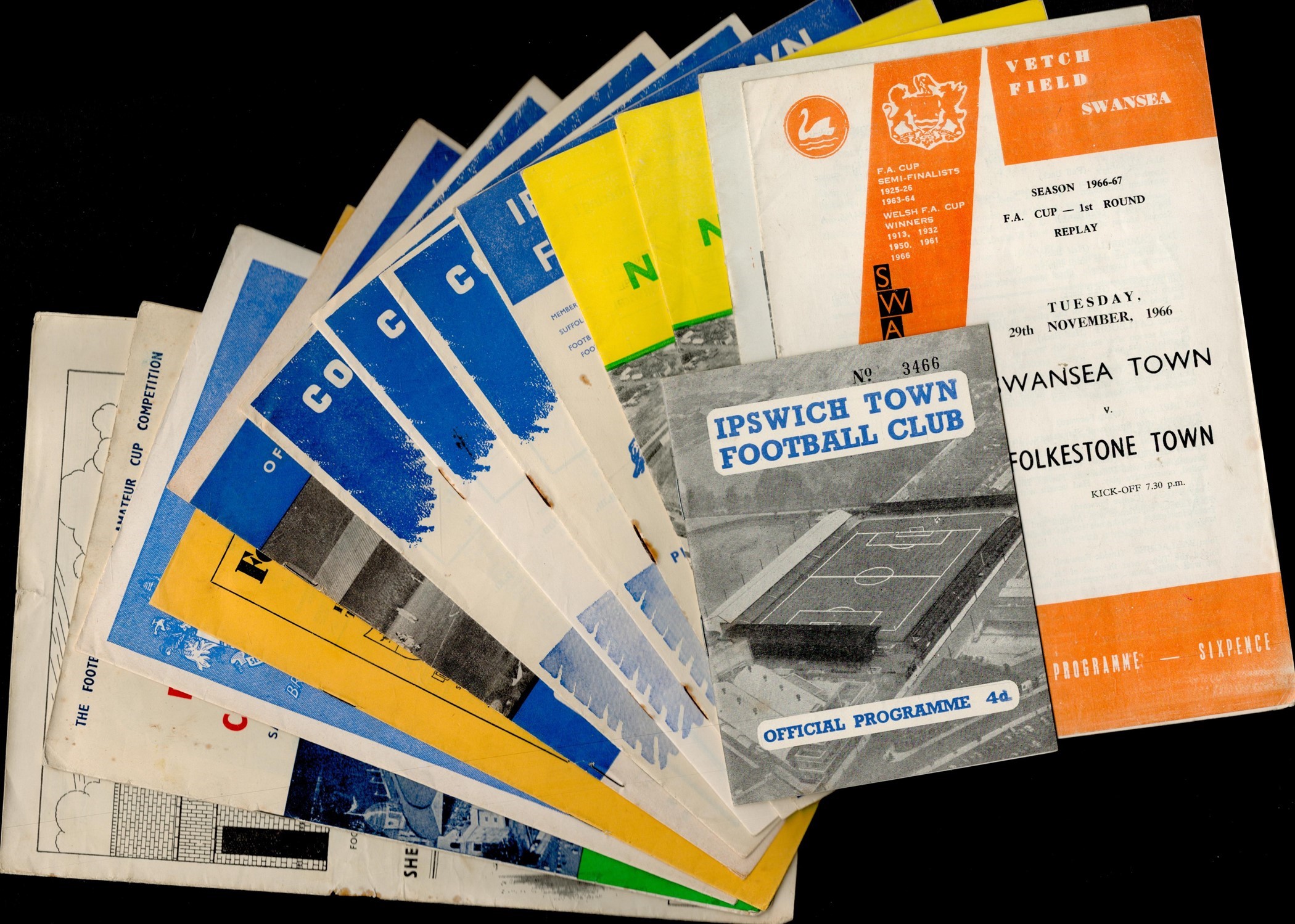 Football vintage programme collection 14. Programmes dating back to the 1950s includes programmes