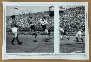 Nat Lofthouse Signed 16 x 12 inch Black and White Photo. Photo Shows Lofthouse in Action Vs Italy on