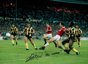 Autographed LEE MARTIN 16 x 12 Photo : Col, depicting LEE MARTIN scoring Manchester United's winning
