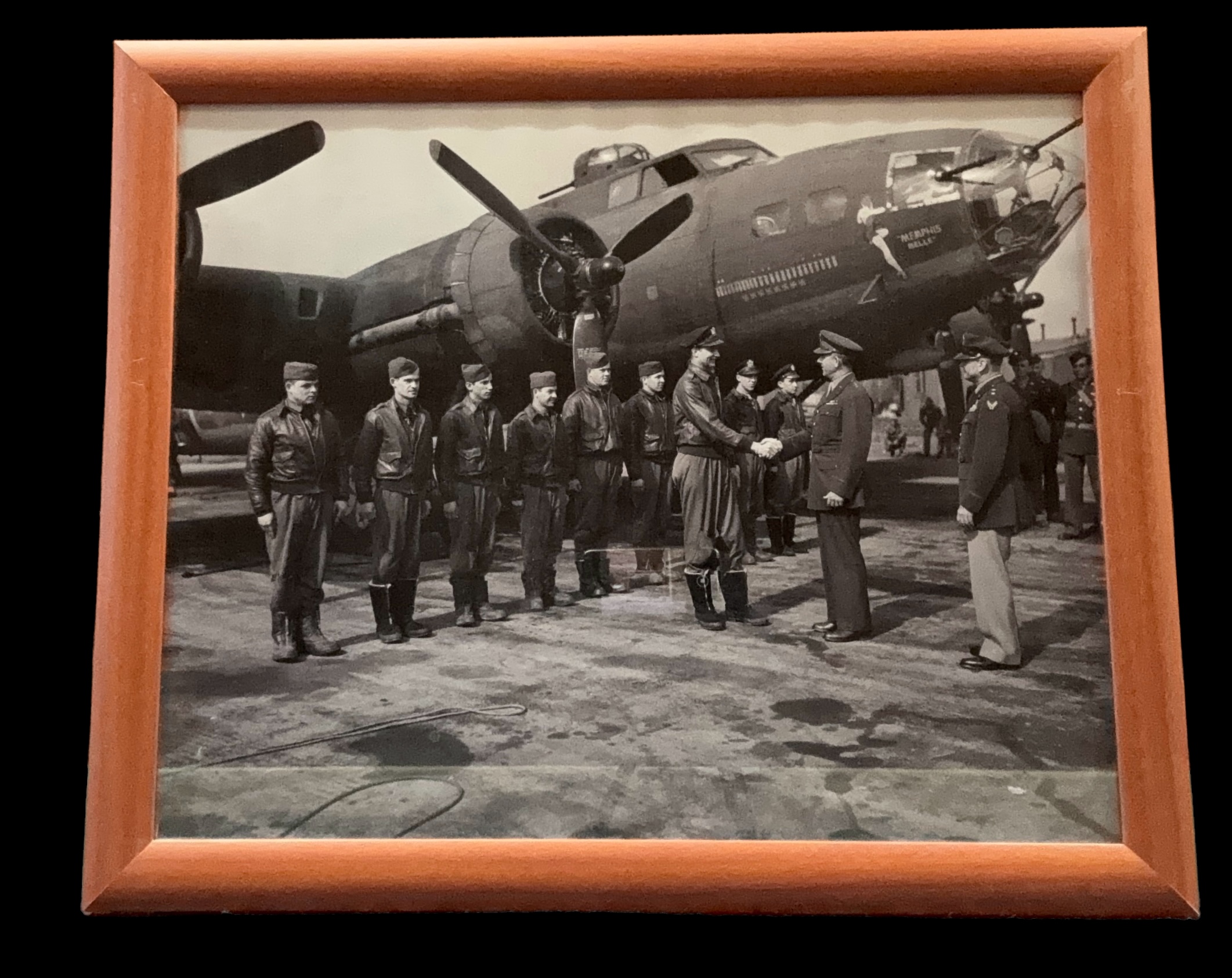 WW2 framed black and white photo of the crew of the Memphis Belle are congratulated on completing 25 - Image 2 of 3