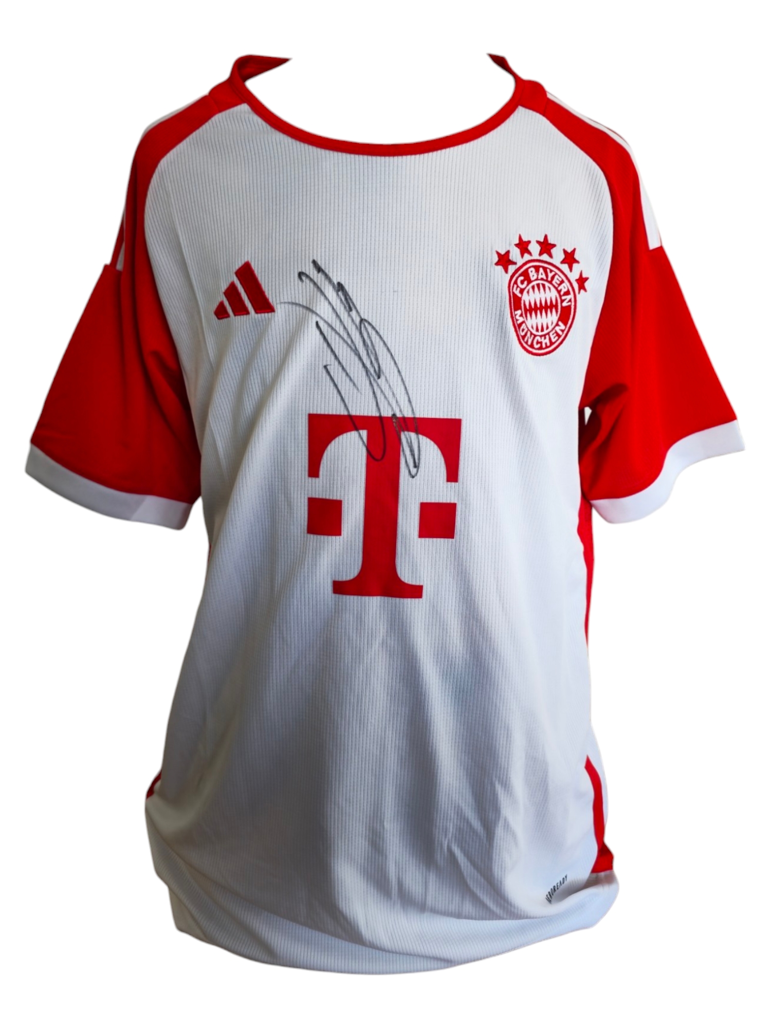 Alphonso Davies signed Bayern Munich men's shirt Adidas size medium with tags. Good Condition. All