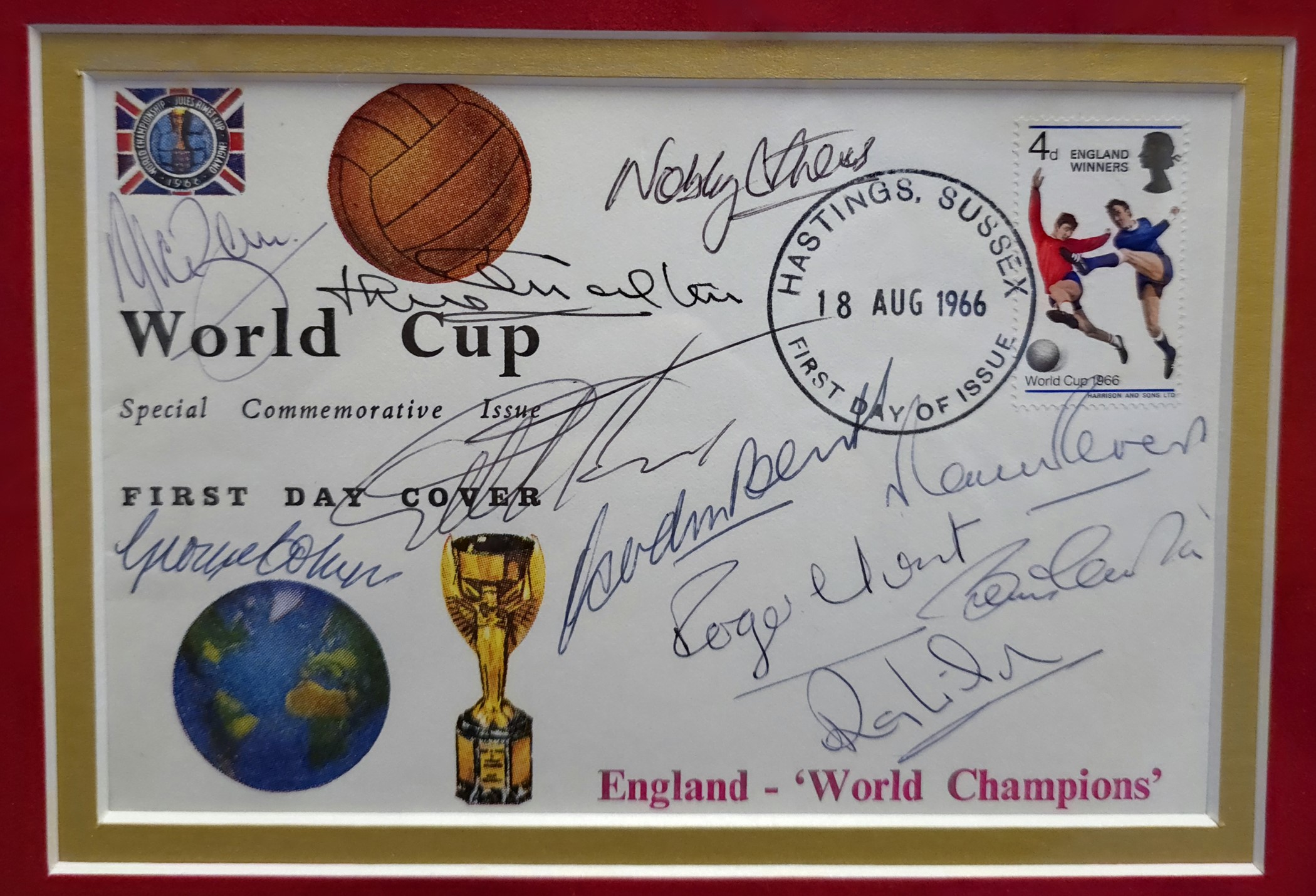 England World Cup Winners 1966, 30x30 inch approx. mounted and framed signature display includes all - Bild 3 aus 5