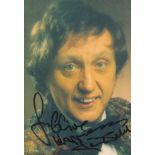 Ken Dodd signed 6x4 inch colour photo. Good Condition. All autographs come with a Certificate of