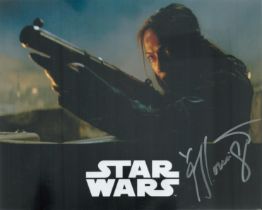Star Wars Jakku village defender 8 x 10 inch colour photo signed by Gloria Garcia. Good Condition.
