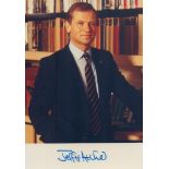 Jeffrey Archer signed 7x5 inch colour photo. Good Condition. All autographs come with a