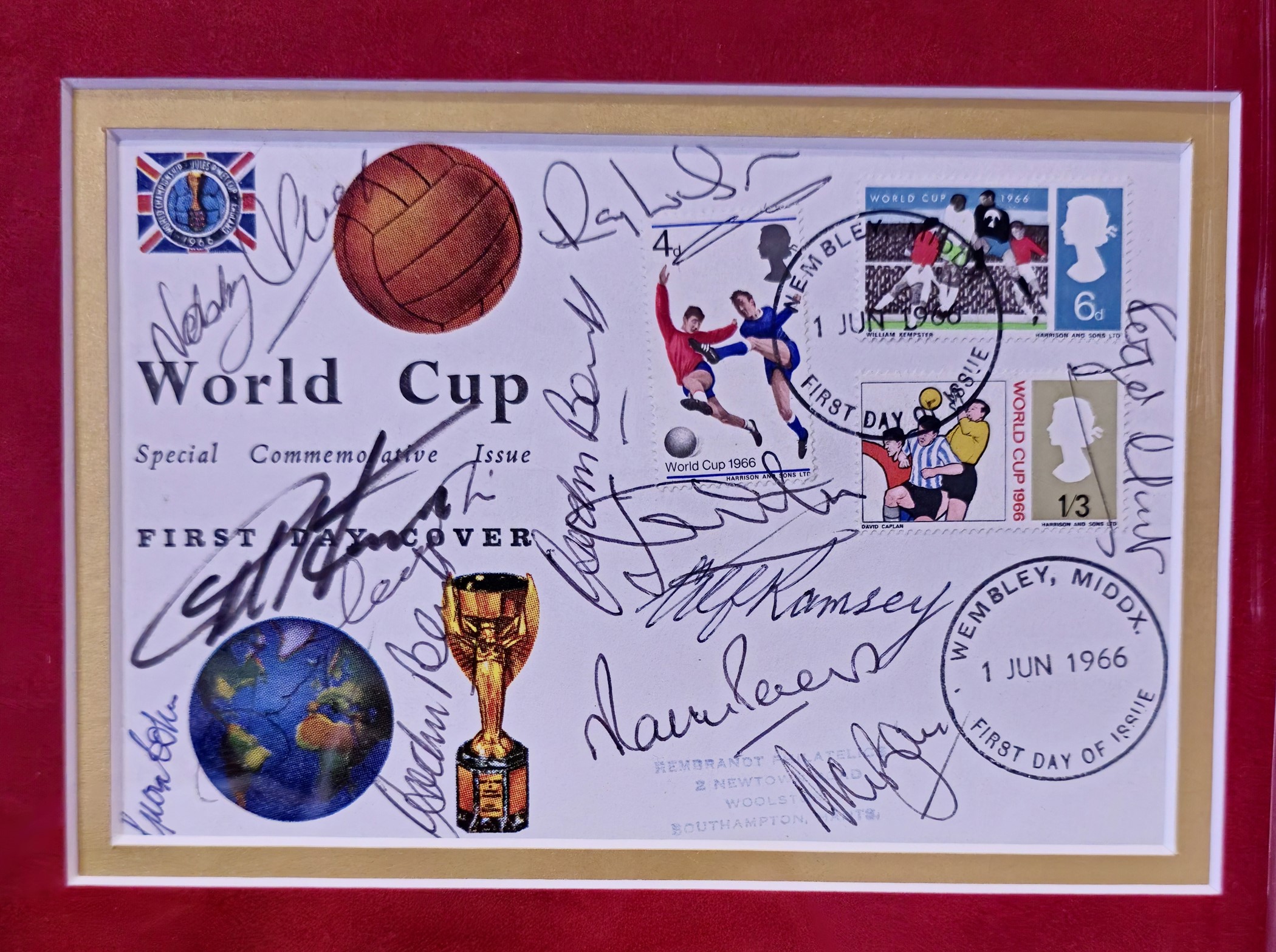 England World Cup Winners 1966, 30x30 inch approx. mounted and framed signature display includes all - Image 2 of 4