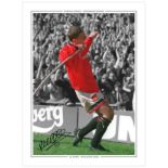 Autographed LEE SHARPE 16 x 12 Photo-Edition : Col, depicting a wonderful image showing Man United's