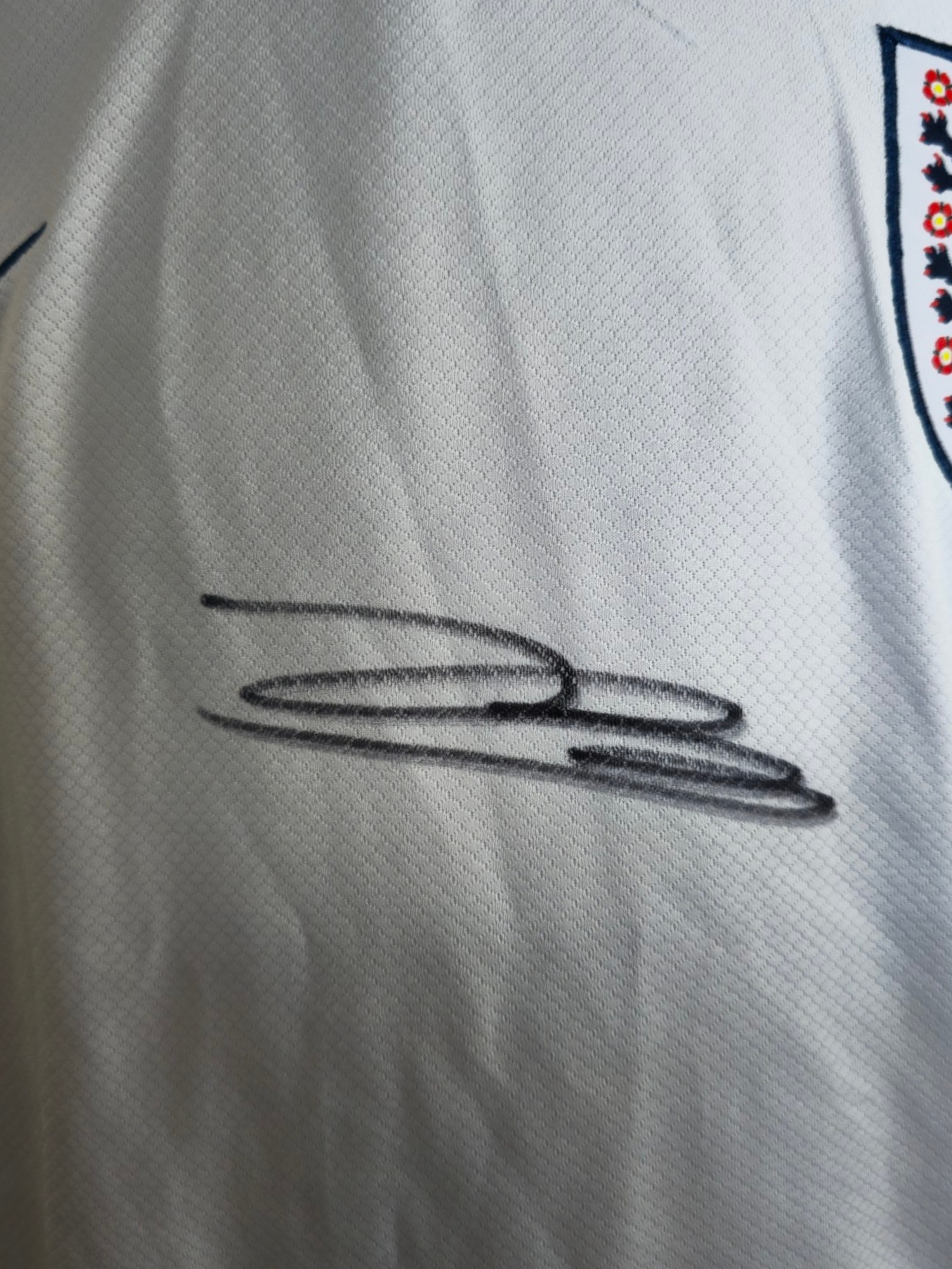 Jarrod Bowen signed England men's home shirt Nike size large. Good Condition. All autographs come - Image 2 of 2